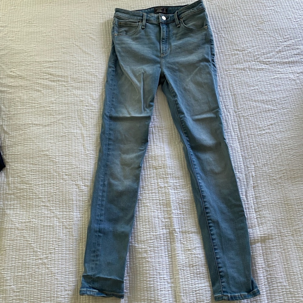Abercrombie High Rise Super Skinny Jeans